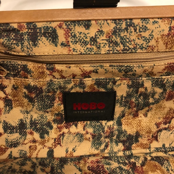 HOBO Clutch with optional handle - Picture 6 of 6